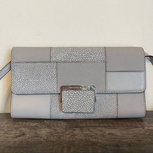 Michael Kors Crossbody Clutch